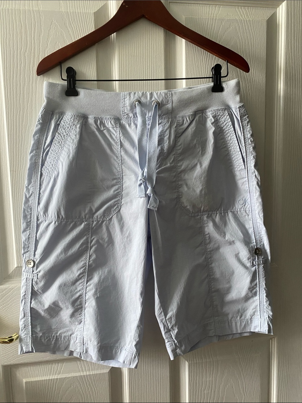 Calvin Klein Women’s Cotton Tech Adjustable Shorts in Sky Blue M